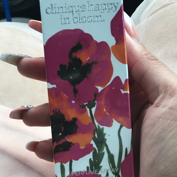 Happy In Bloom Clinique Perfume - Picture 3 of 6